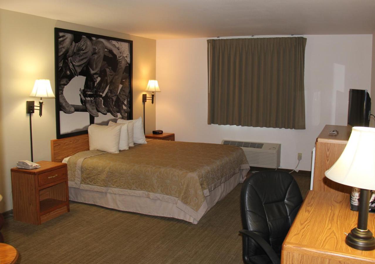 Homestead Inn And Suites Hardin Exteriör bild