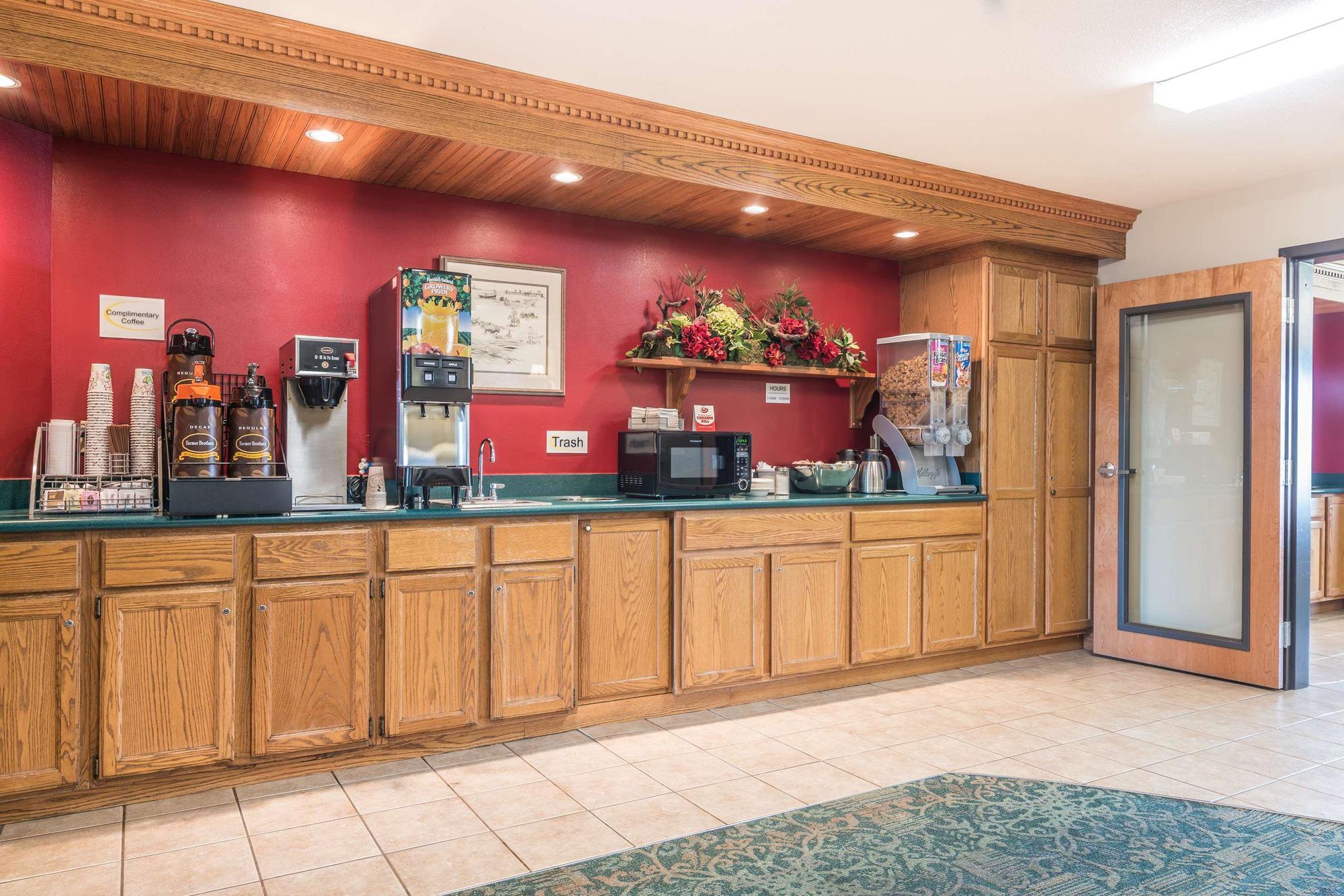 Homestead Inn And Suites Hardin Exteriör bild