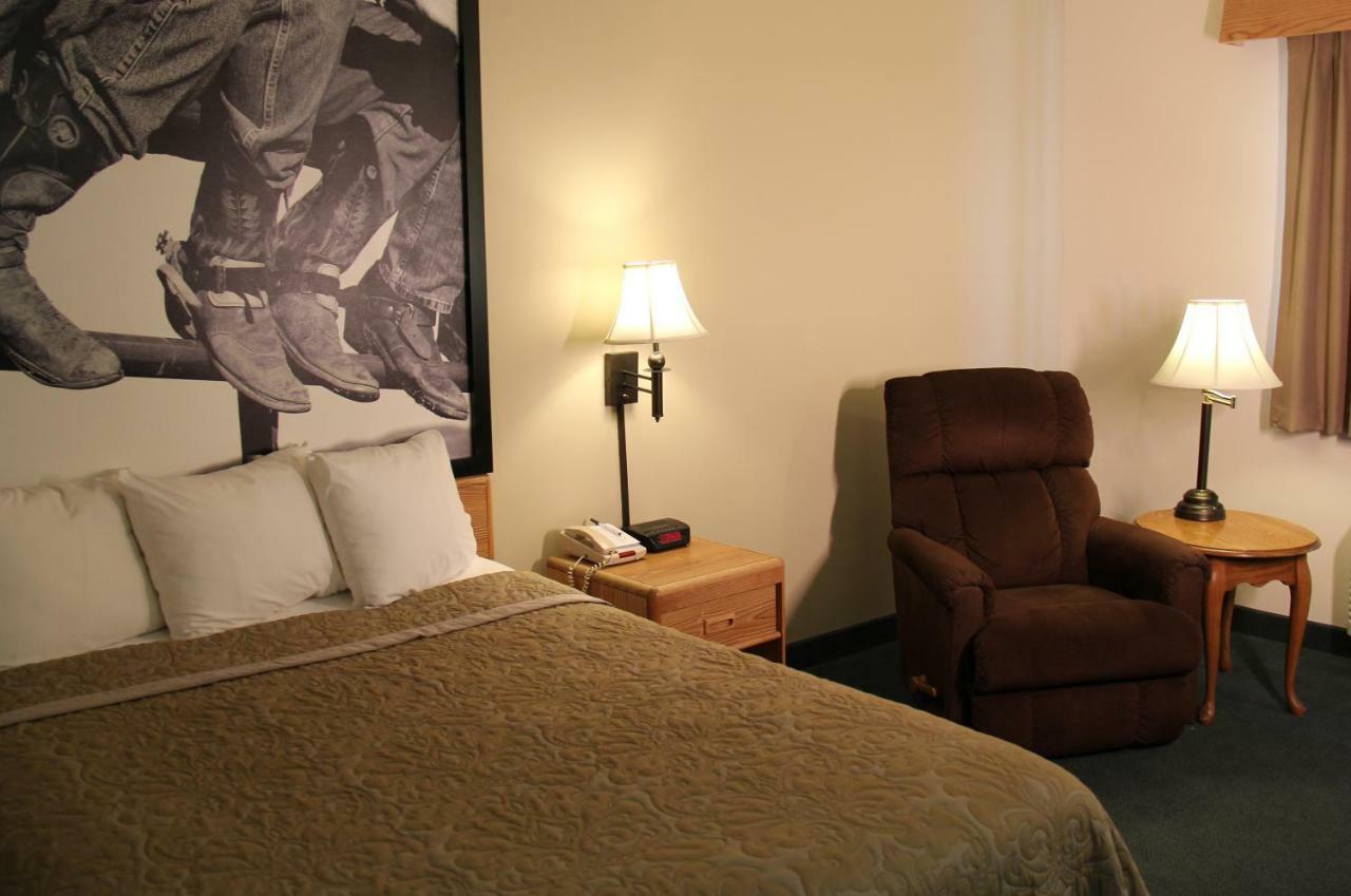 Homestead Inn And Suites Hardin Exteriör bild
